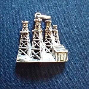 Oil Rig Charm Pendant, No Chain
